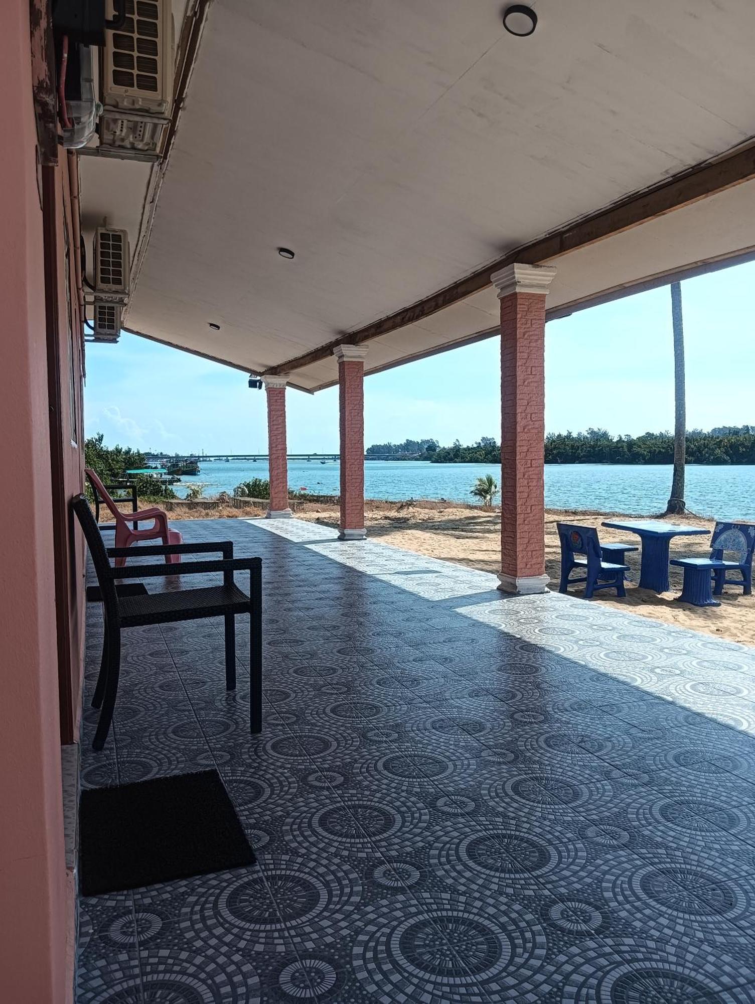 Roomstay Tokbah Demuara Kuala Besut Exterior foto